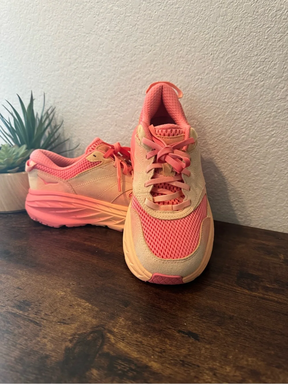 Hoka One One new no